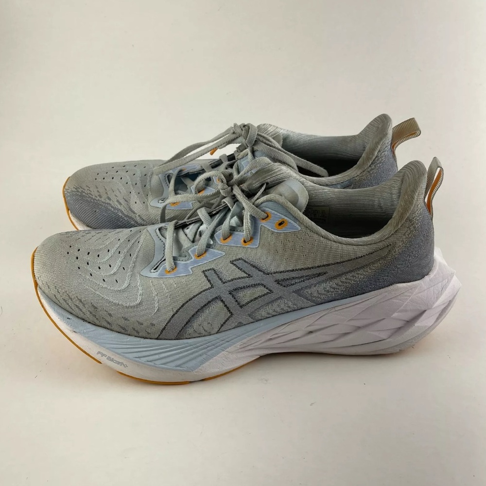 Asics Novablast 4 Men's Size 9.5